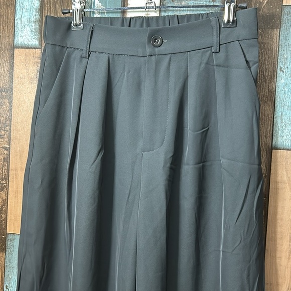 Small gunmetal gray trouser pants - Picture 4 of 14